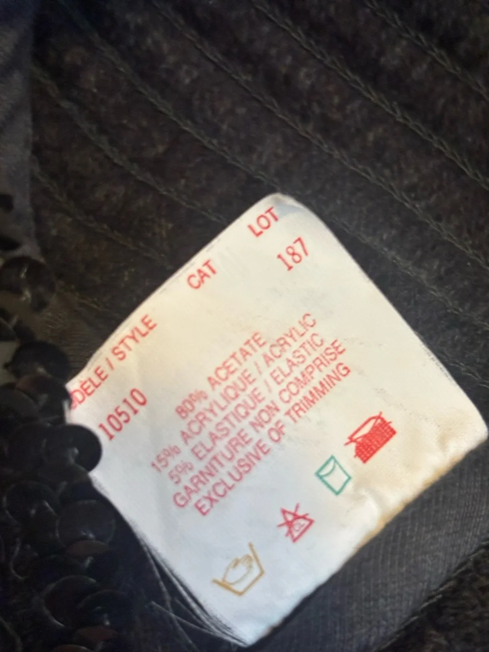 Sequin Halter Crop Top in Black cropped going out shirt sparkly bodycon slimming - Picture 4 of 5